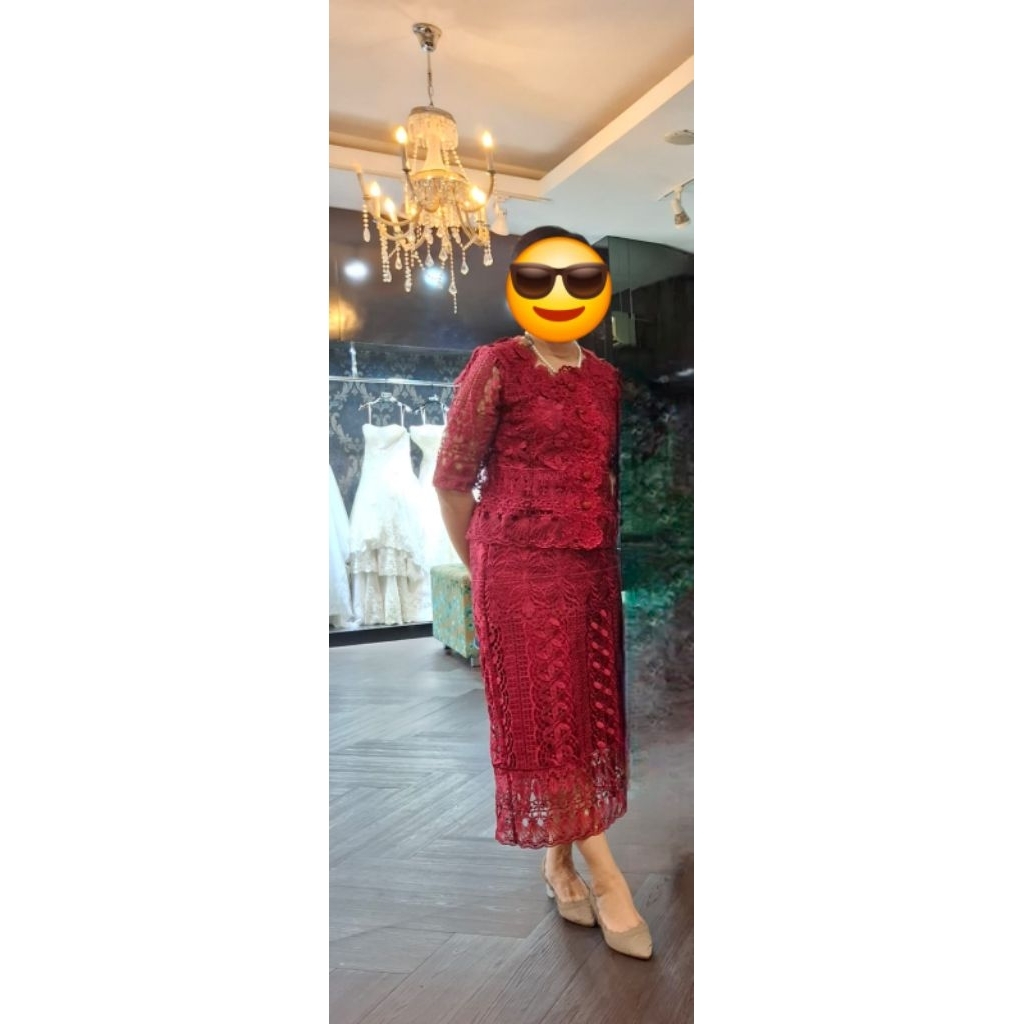 Kebaya Modern bahan premium eksklusif  Dress Brokat Merah Marun