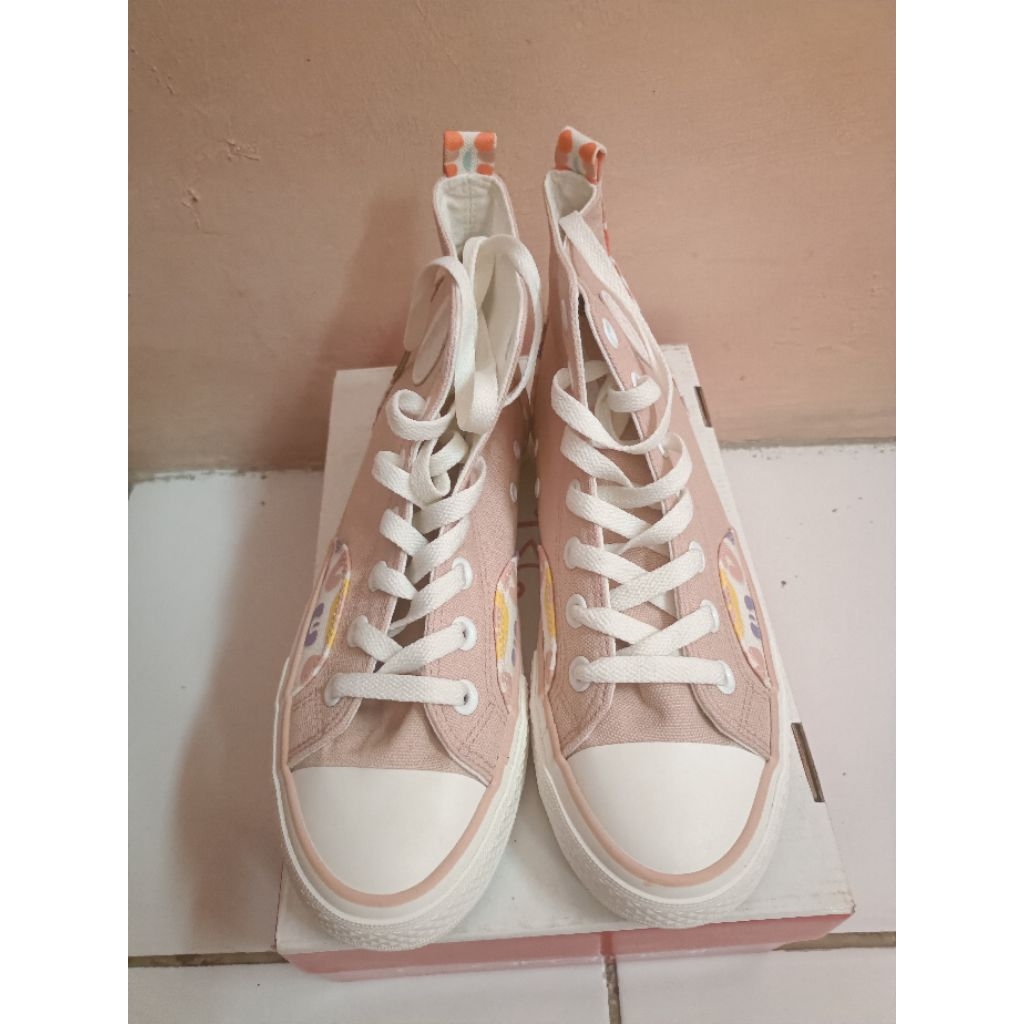 Cardinal Shoes Wanita