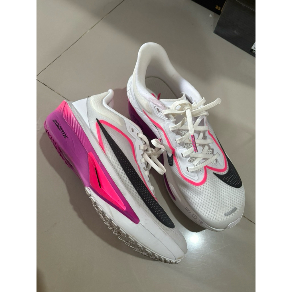 Nike Zoomfly 6 Size EUR 38.5 like new