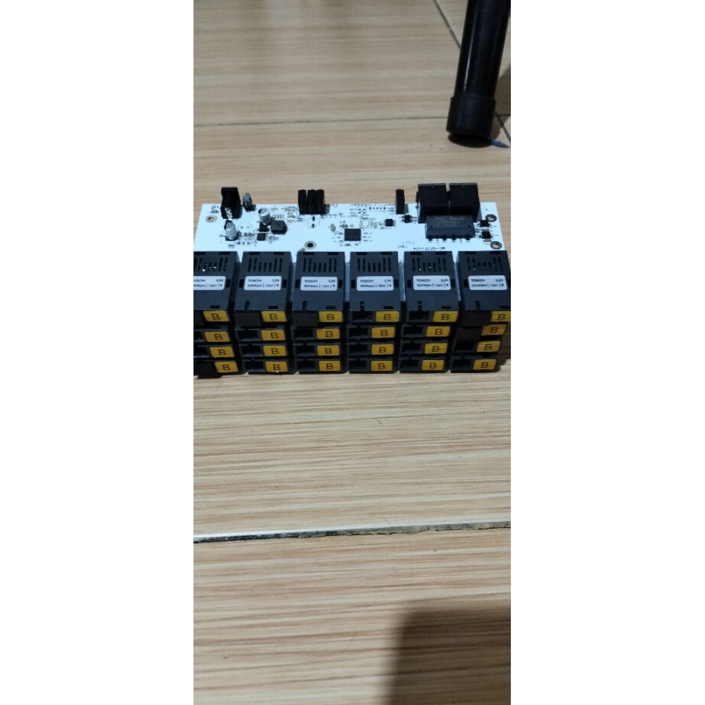 tarmoc media converter 6 fo 2 lan  PCB 6B