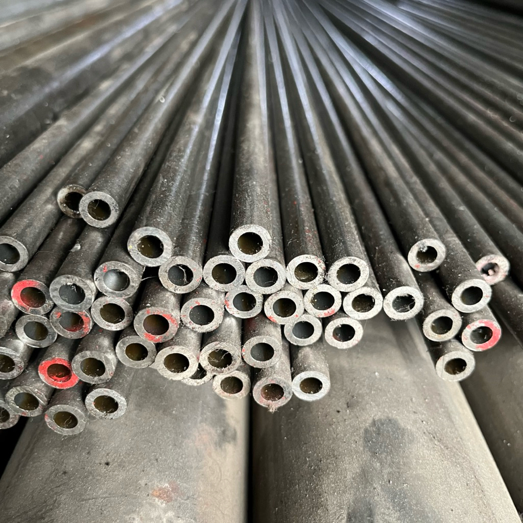 pipa besi seamless od 10mm id 6mm tebal 3mm panjang 70cm