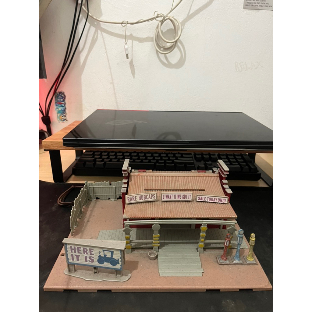 Disney Pixar Cars Lizzie Curious Shop Mattel Diecast