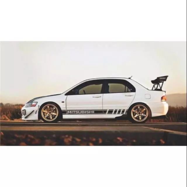 Stiker mobil Lancer evo 4 terbaru stiker cutting mobil Lancer Sedan terlaris