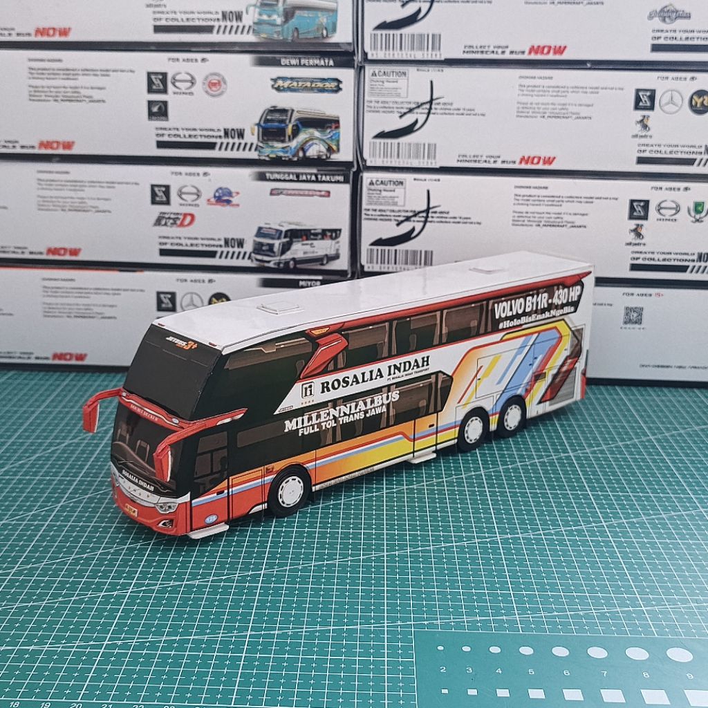 miniatur papercraft bus rosalia indah sdd/xdd skala 50