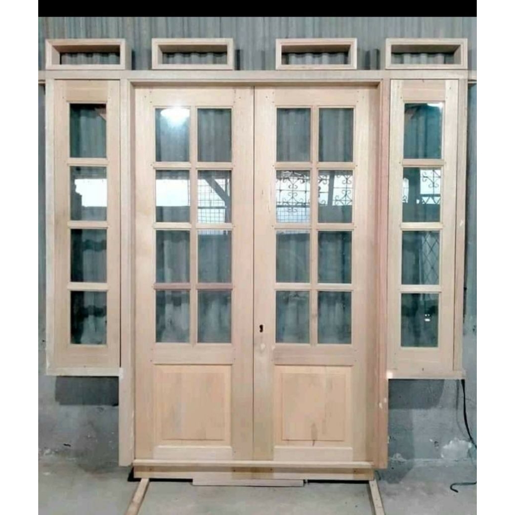 Set Kusen Pintu Utama Gandeng Jendela Daun Pintu Double Swing