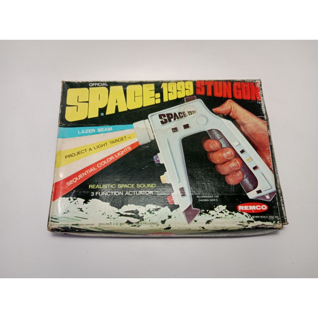 space 1999 stungun by remco 1975