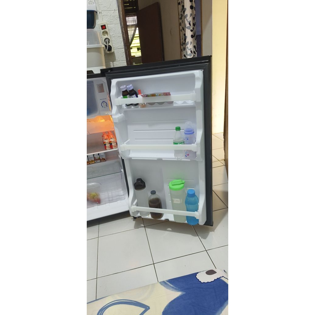 kulkas sharp 1 pintu second