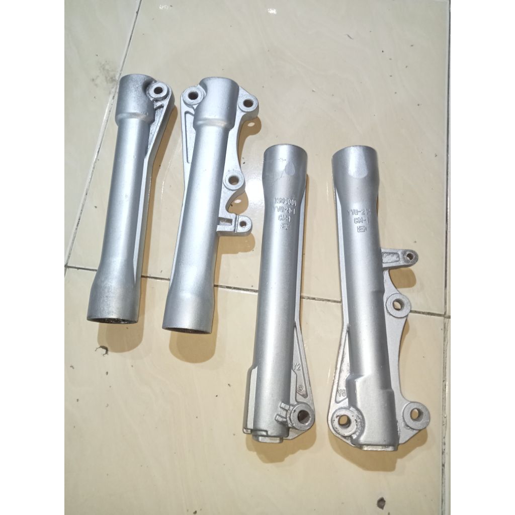 Tabung Bottom Shock depan Mocin Beijing Copy Yamaha 125Z as 26mm