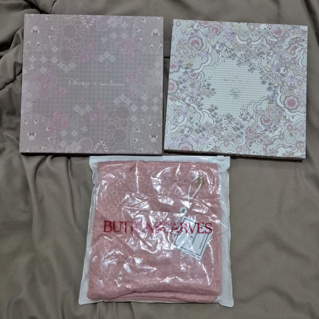 BUTTONSCARVES The Dream Park Milk Tea / Chupa Chups Coconut / As Is Tapis Embossed Coral Pink / TDP 