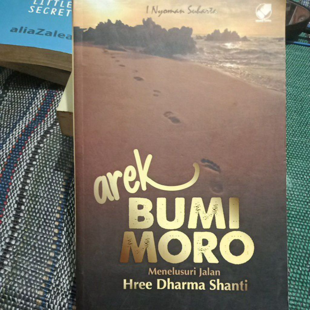 NOVEL AREK BUMI MORO