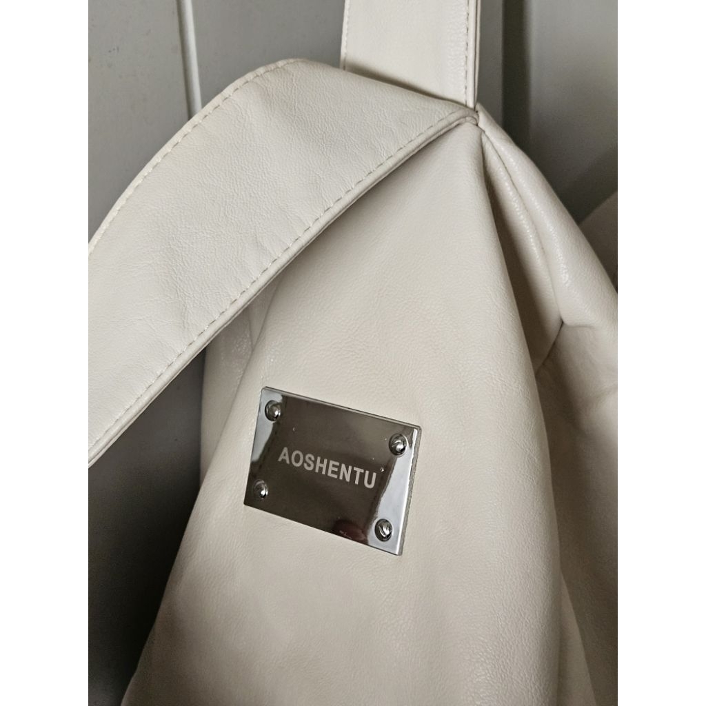 Preloved Nada Puspita, Hibi, Aoshentu, Nick Nicole