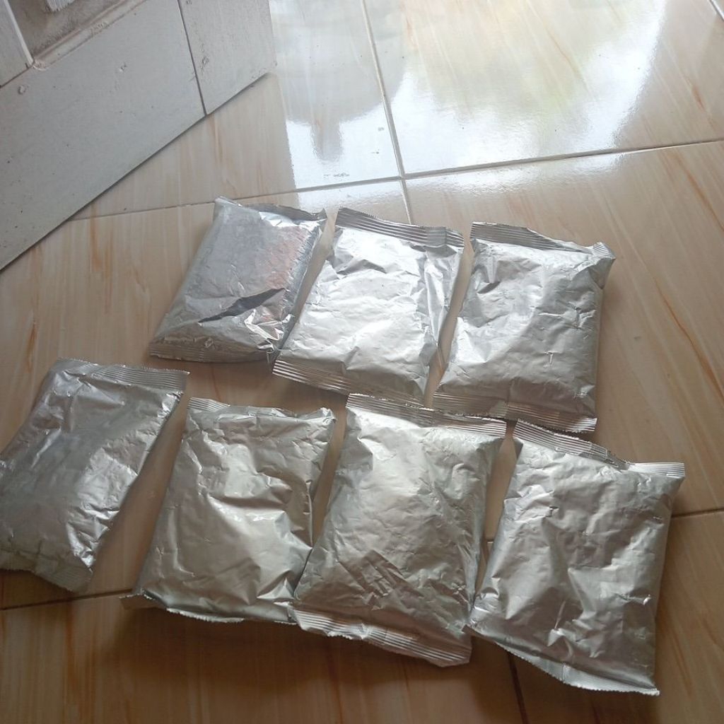 susu untuk ternak kemasan foil ukuran kecil,rasa vanila kemasan masih kardus ori pabrikan
