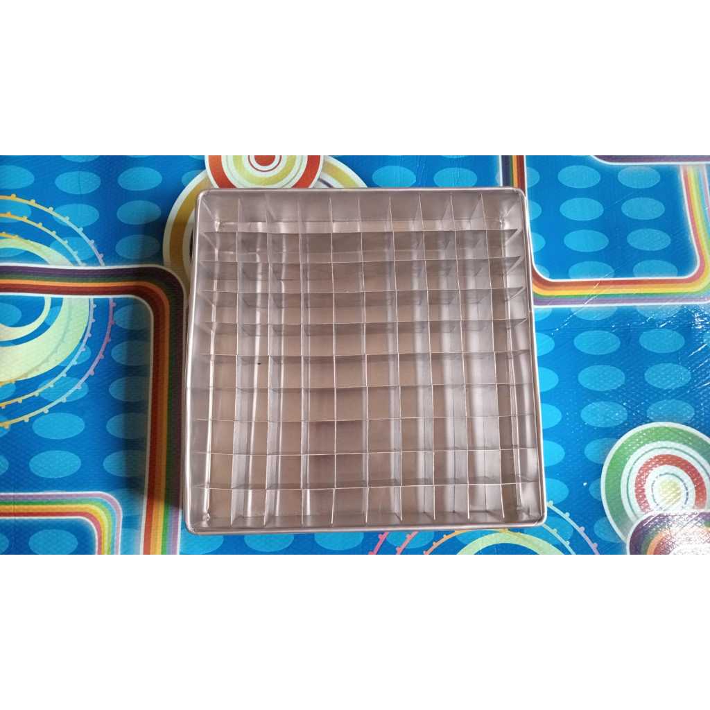Loyang Sekat 20 X 20cm 100 Lubang / Loyang Sekat 20cm 100 Lubang