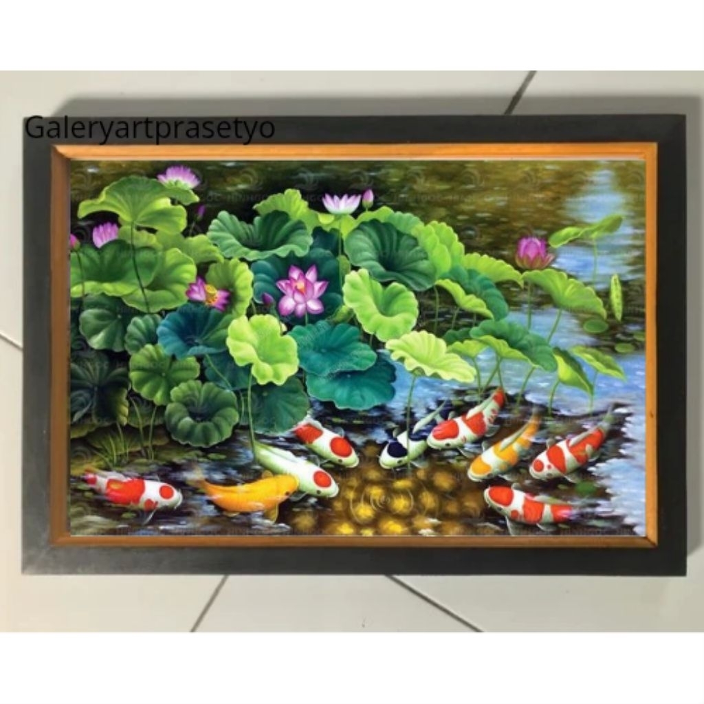 Hiasan Dinding Plus Bingkai Uk:35cm x 53cm Lukisan Cetak Ikan Koi dan Bunga teratai