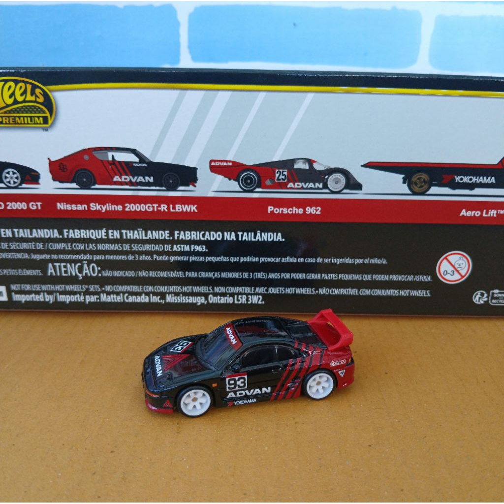 Hot Wheels Toyota MR2 TRD 2000 GT - Loose Premium Diorama