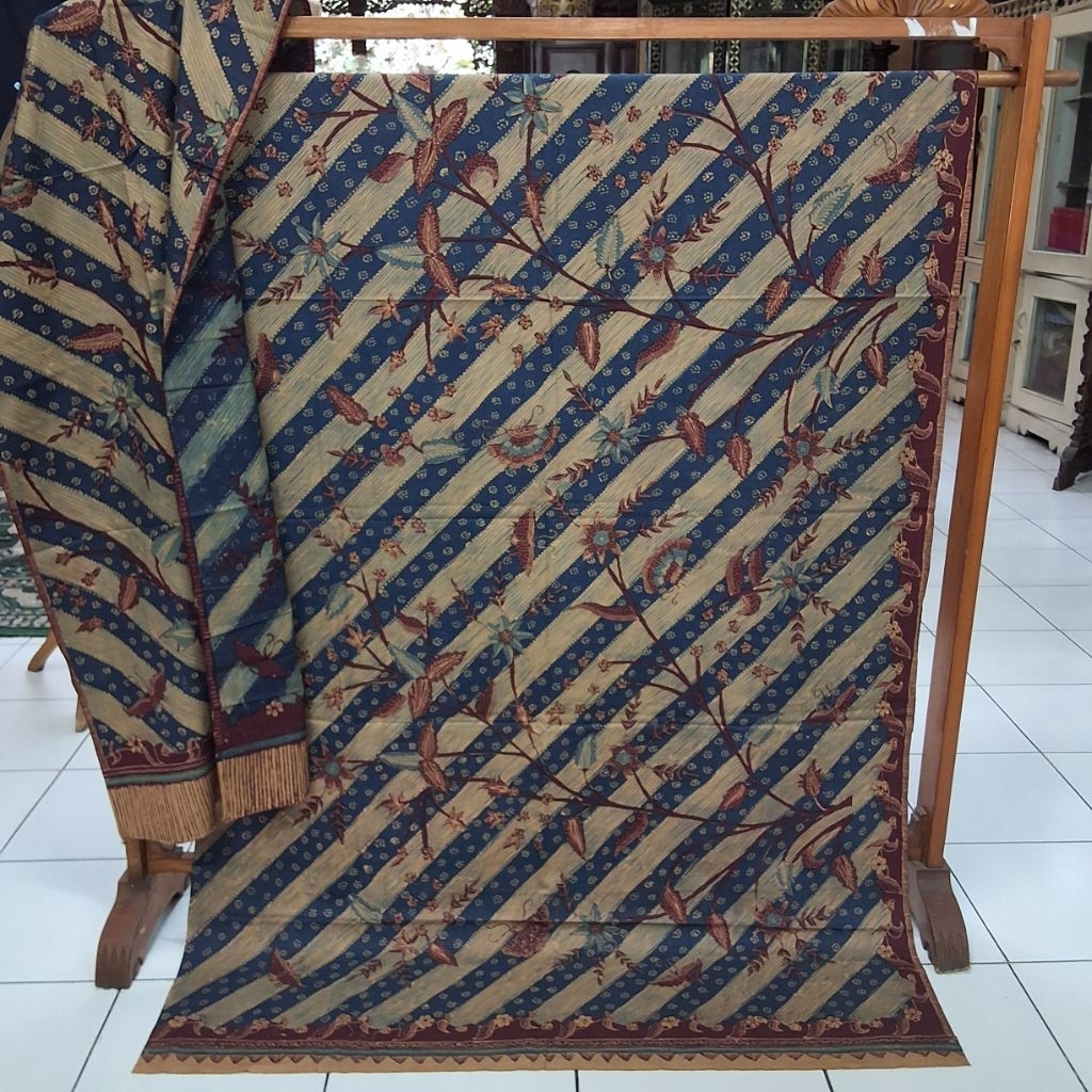 Kain Panjang Buketan/Kain Panjang Batik Tulis Buketan/Kain Batik Panjang Buketan Lawas