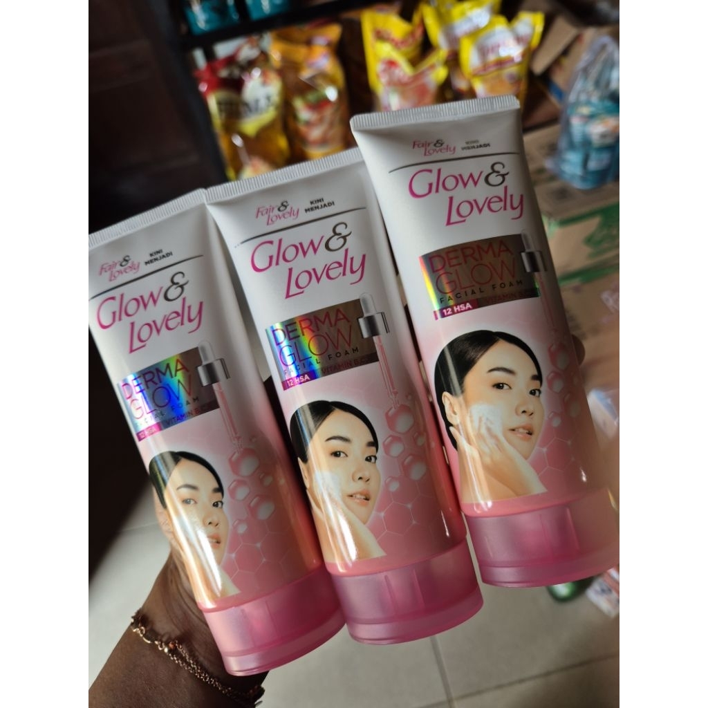 FAIR N LOVELY // GLOW & LOVELY FACIAL WASH 100G