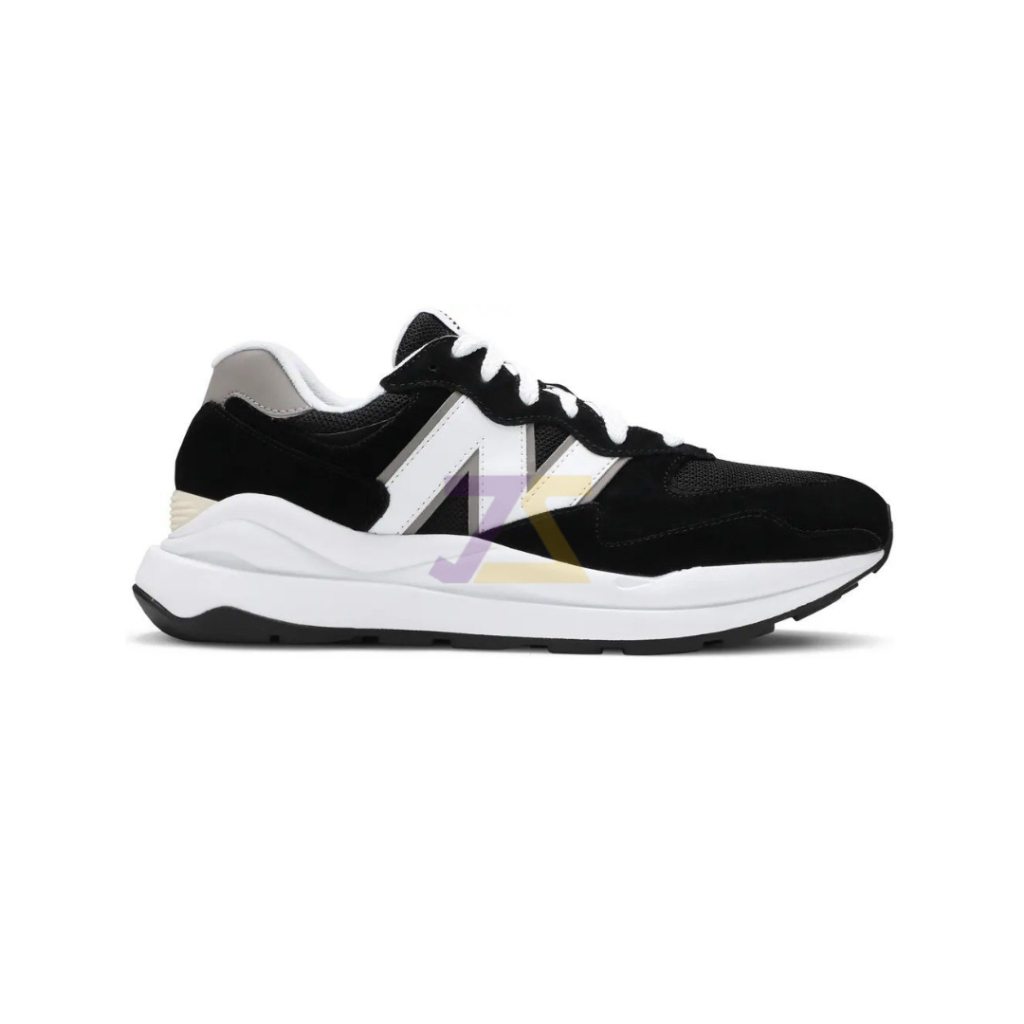 Sepatu - NB 5740 Black White