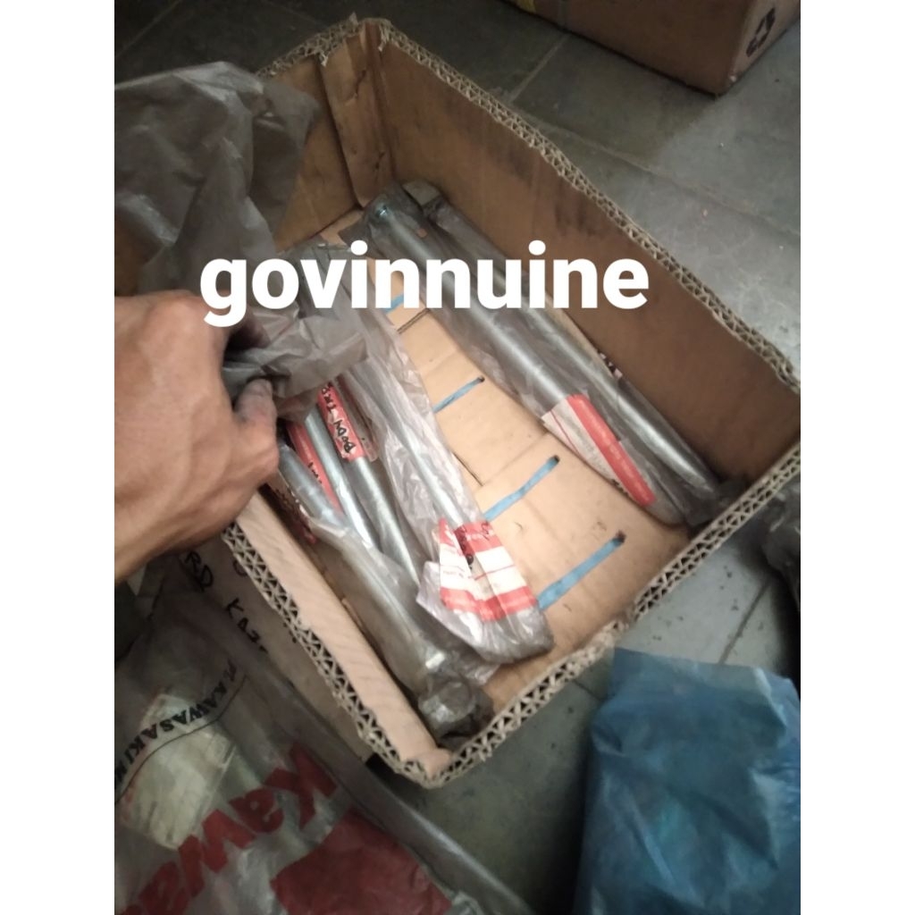 as swing arm suzuki gp100 gp125 gp 100 125 trs ori asli nos japan