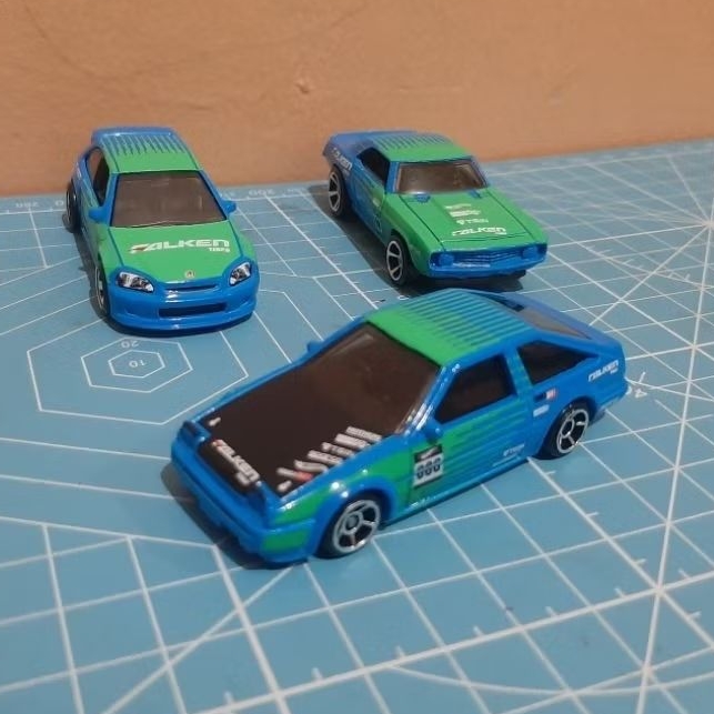Hot Wheels Toyota AE86 Sprinter Trueno Falken