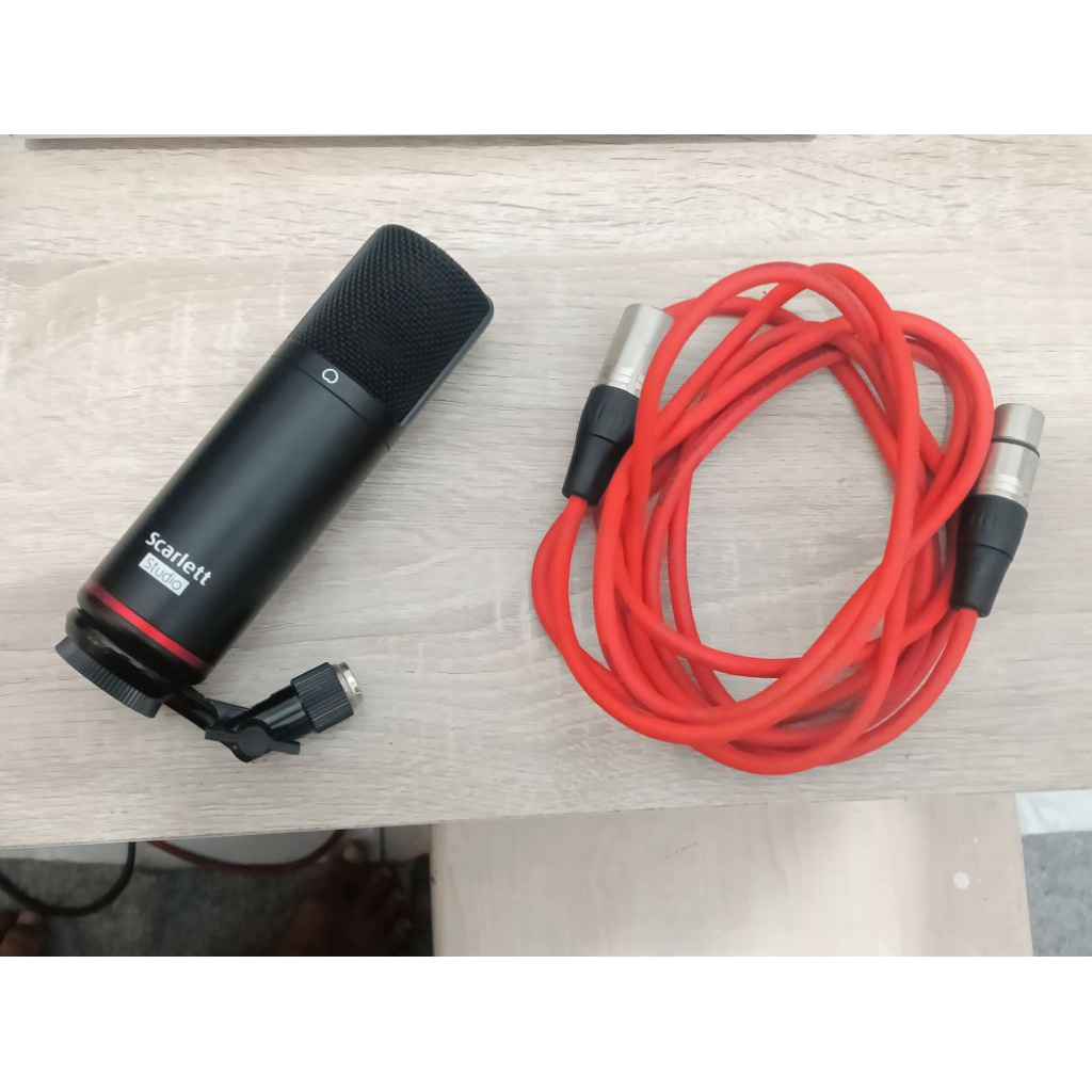 Mic Scarlett CM25 MkIII Condensor Bekas. Second. Alat recording bekas.