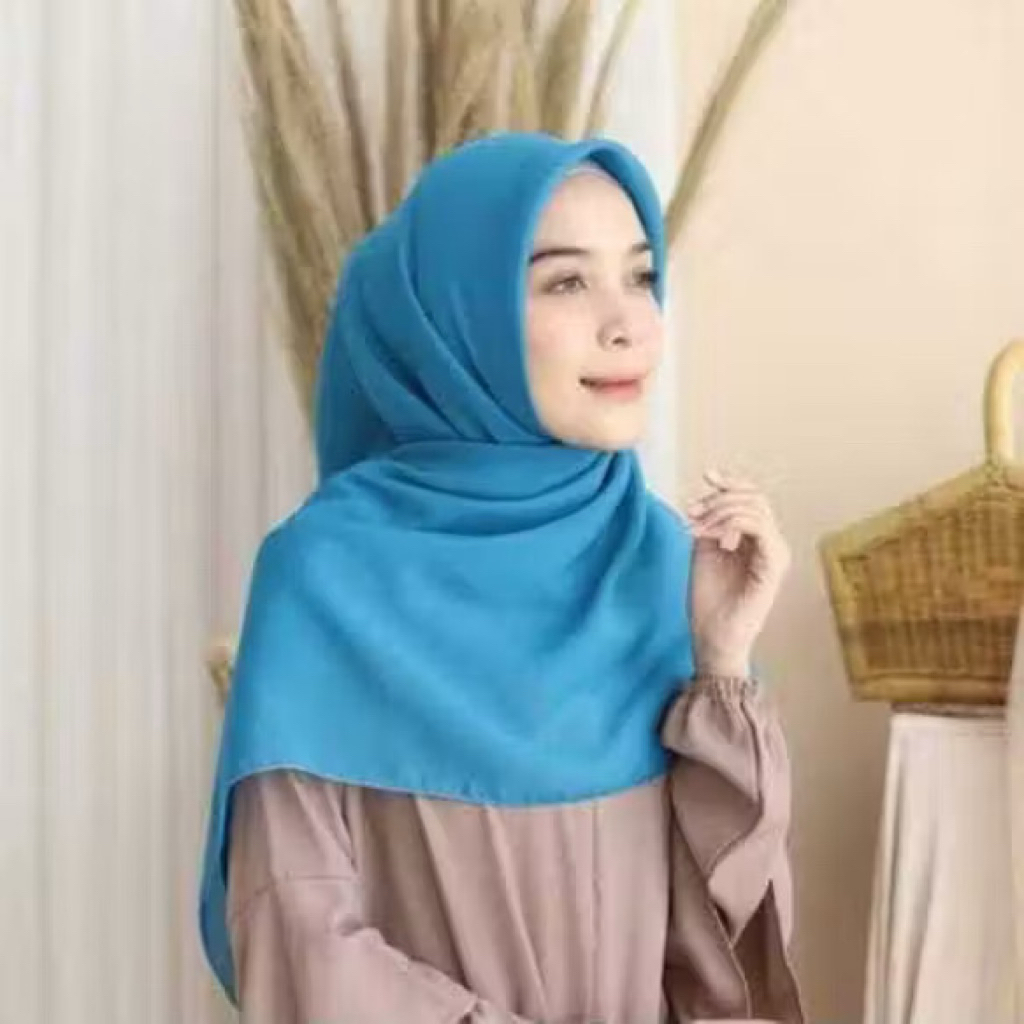 Hijab Bella Square Biru tosca