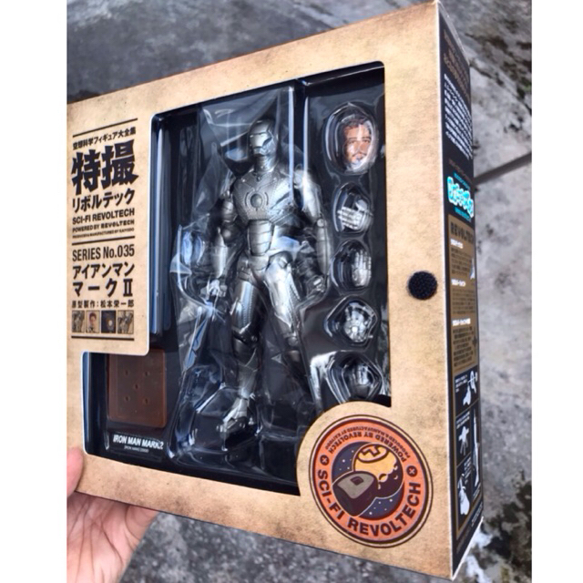 IRONMAN FIGURE REVOLTECH MARVEL IRON MAN mark 2 & TONY STARKS HEAD