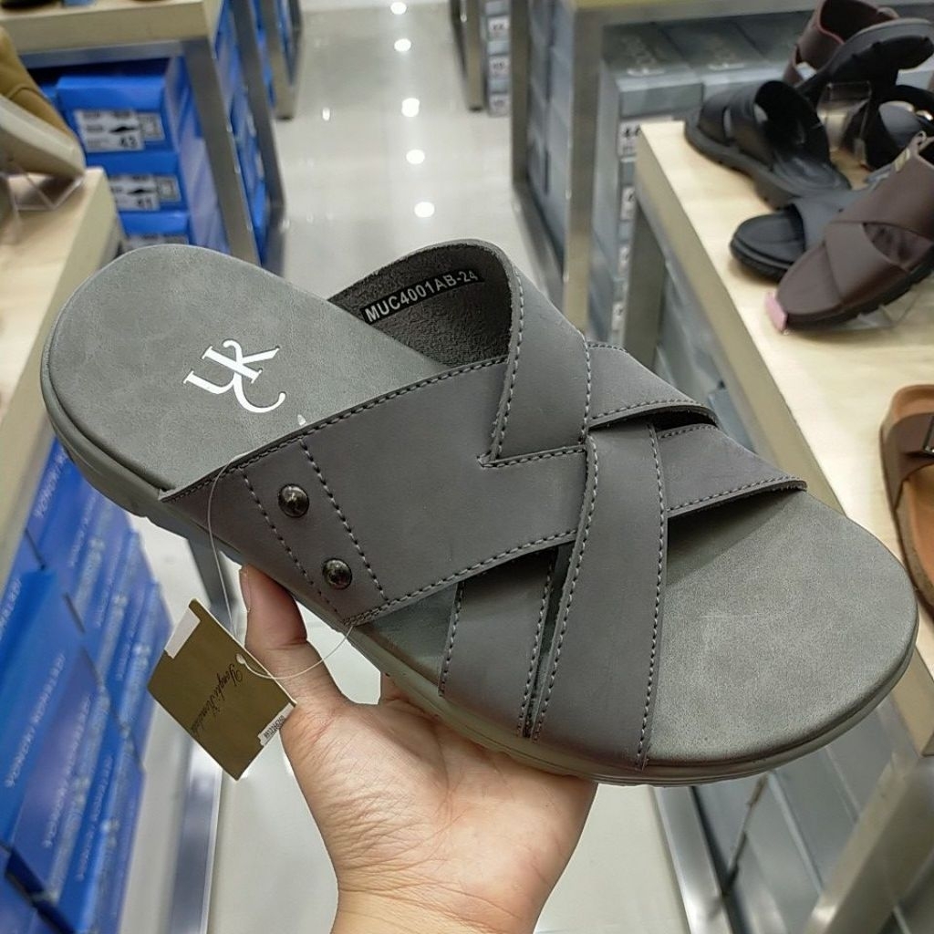 Sandal Selop PRIA YONGKI KOMALADI ORI