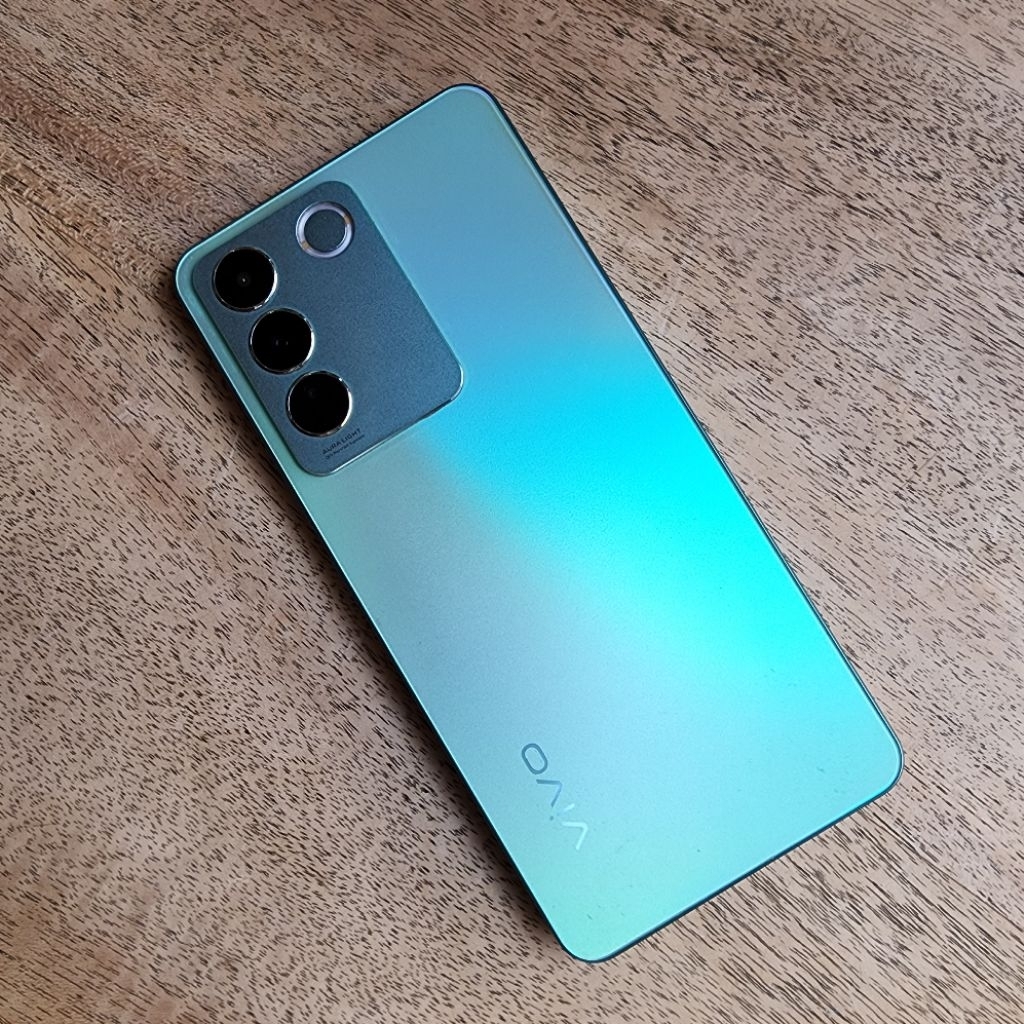 NOMINUS 》 VIVO V27E 8/256GB HP Second Murah