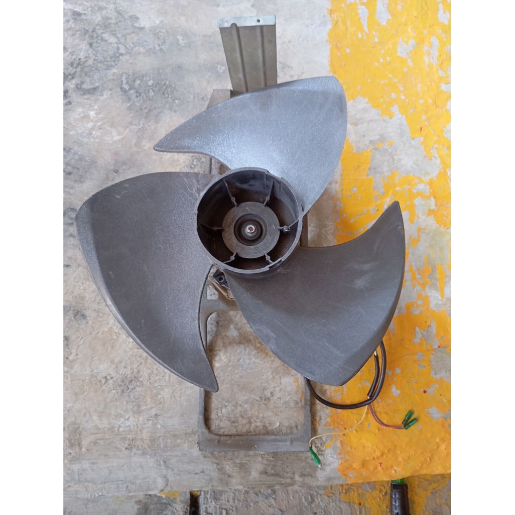 kipas angin bekas outdoor ac 1 pk