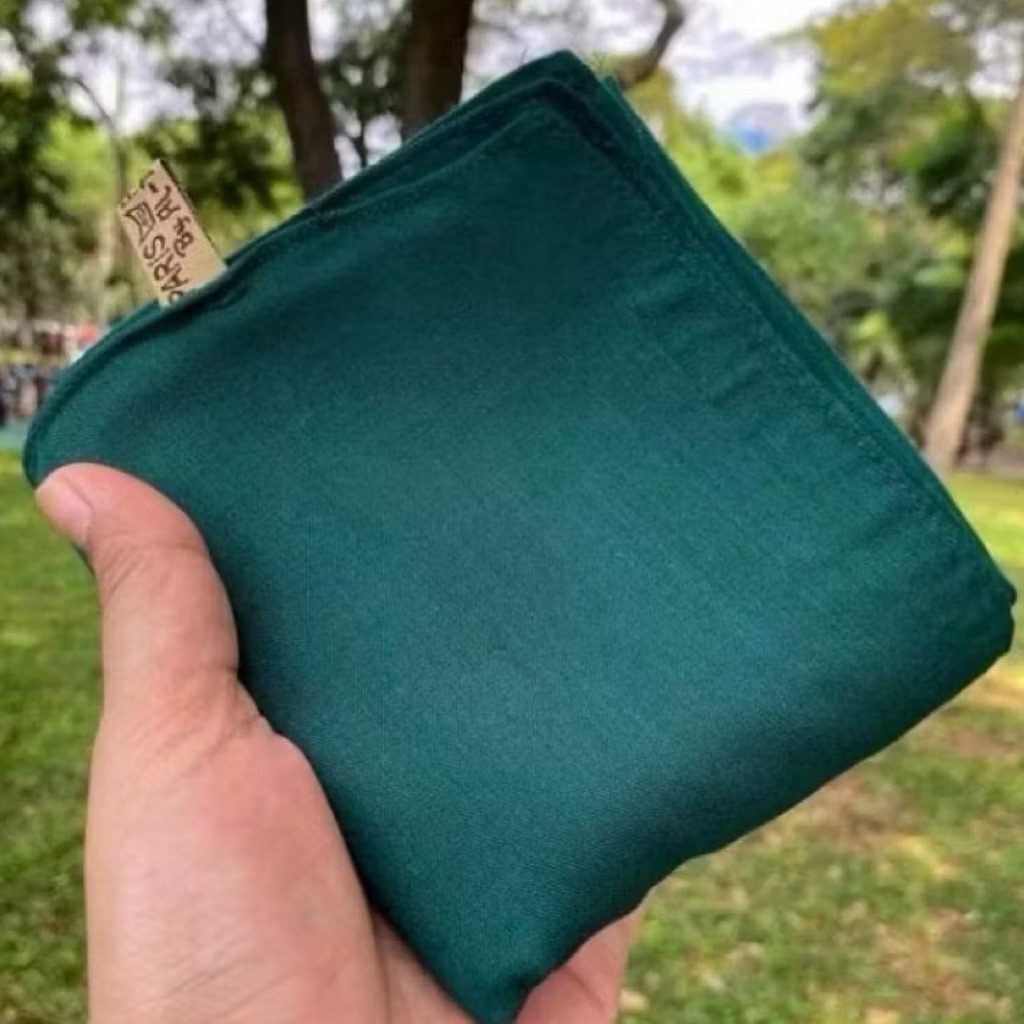 Hijab Segiempat Paris Premium Hijau Botol •Hijau Botol•