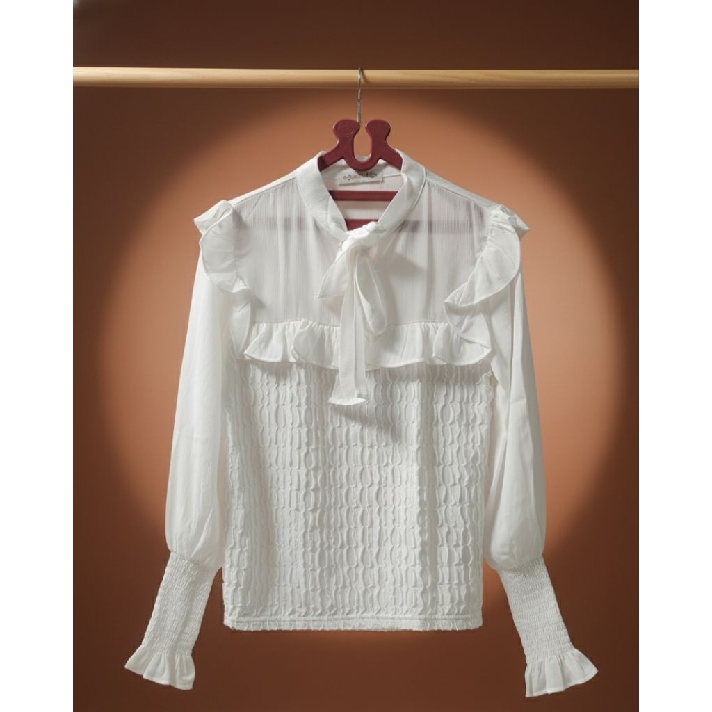blouse wanita ruffles warna putih lengan balon pita