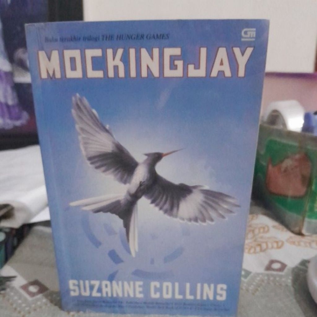 preloved terjemahan indonesia The Hunger Games 3 Mockingjay by Suzanne Collins