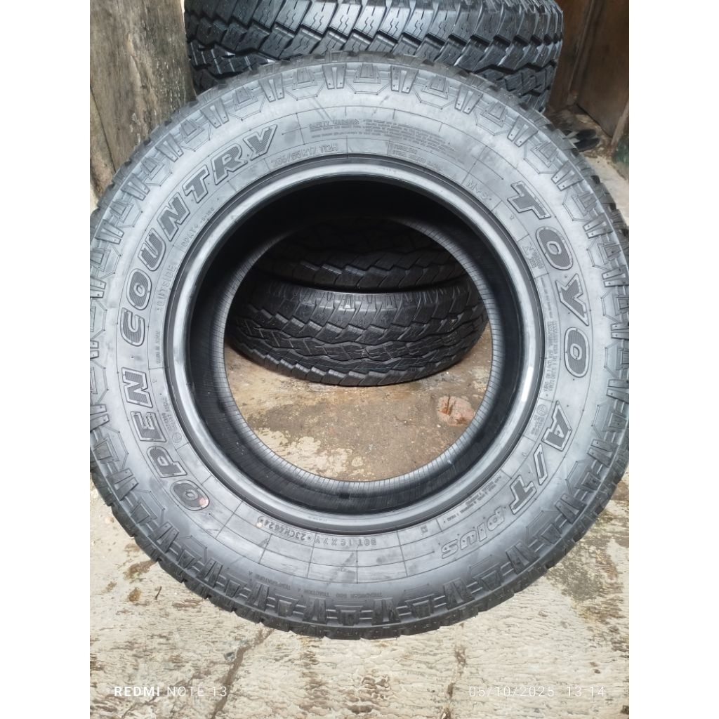 Ban mobil 265/65 R17 TOYO OPEN COUNTRY A/T PLUS