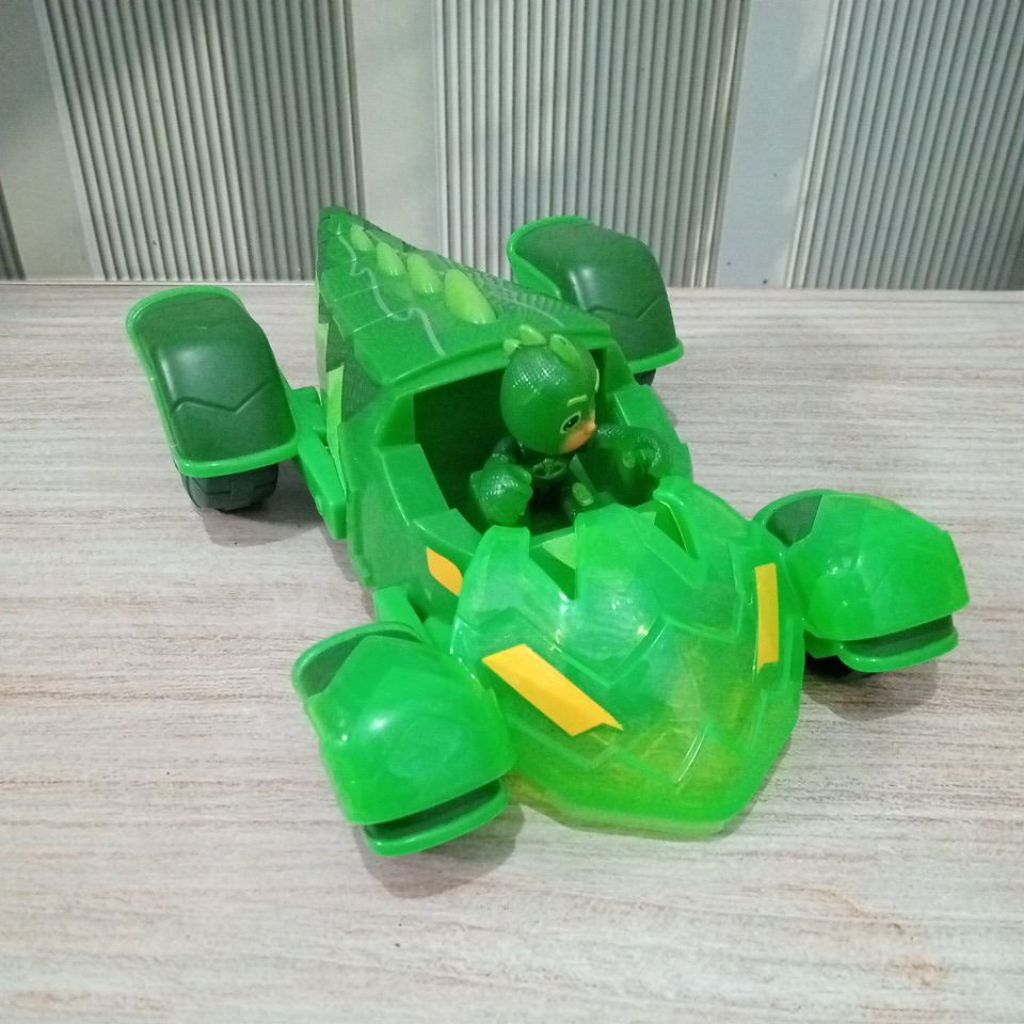 PJ mask gekko preloved