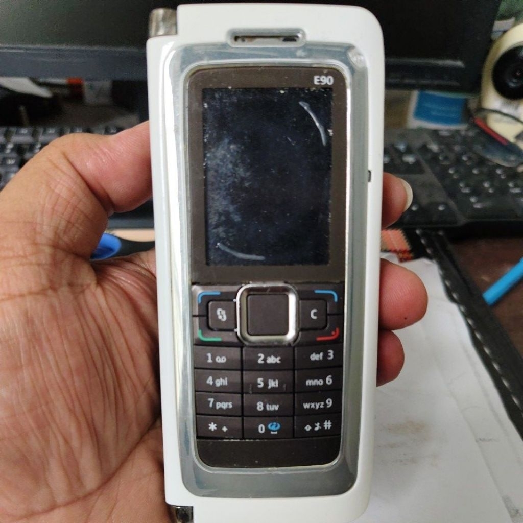 Nokia E90 communicator jadul bahan