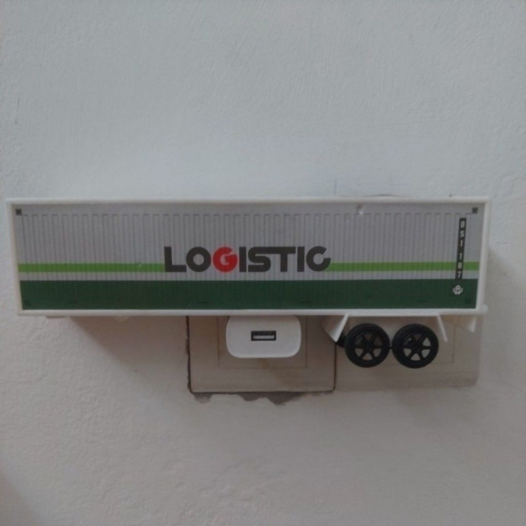 Akrilik custom premium (miniatur trailer truk kontainer)