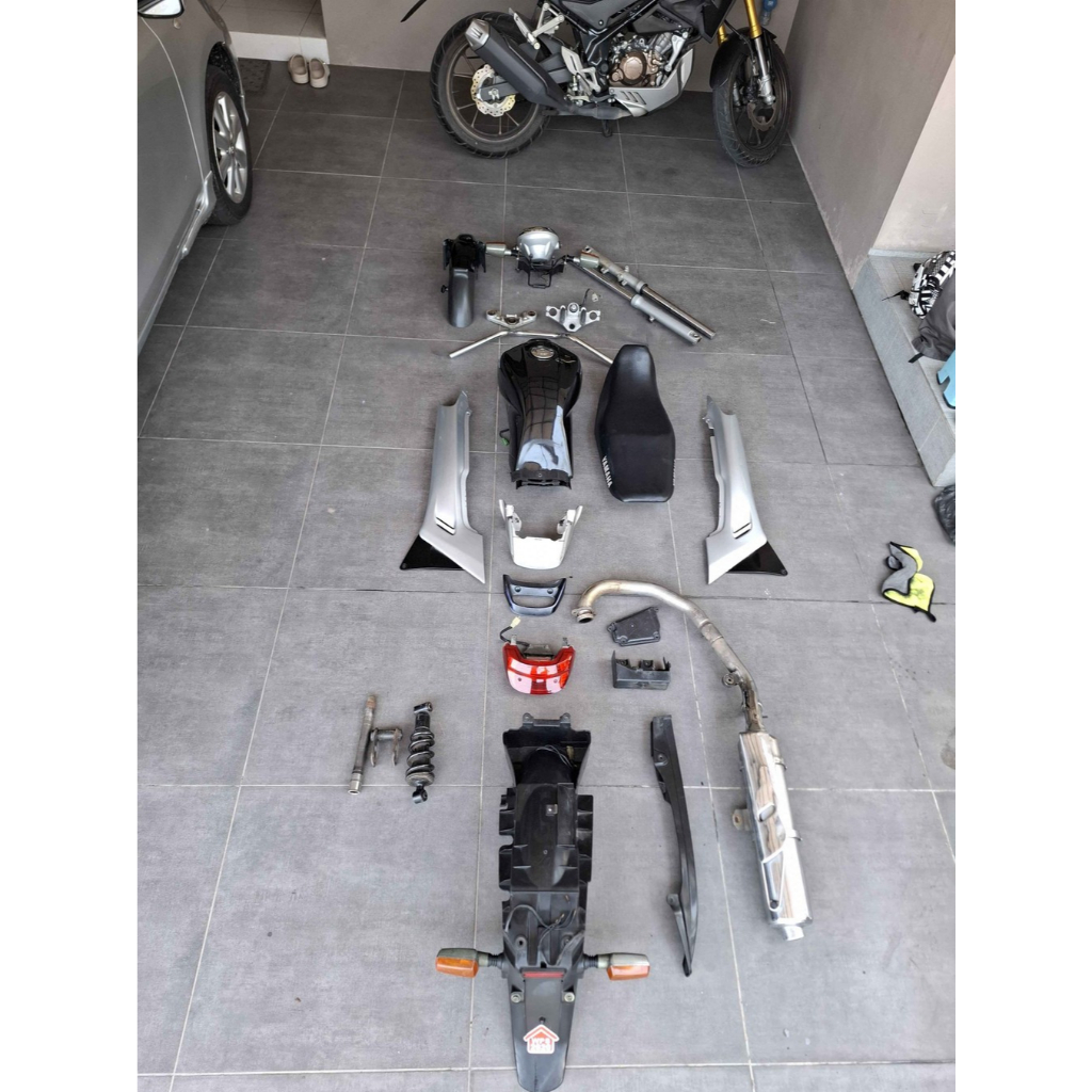 Onderdil Original Yamaha Scorpio Z 225 2004