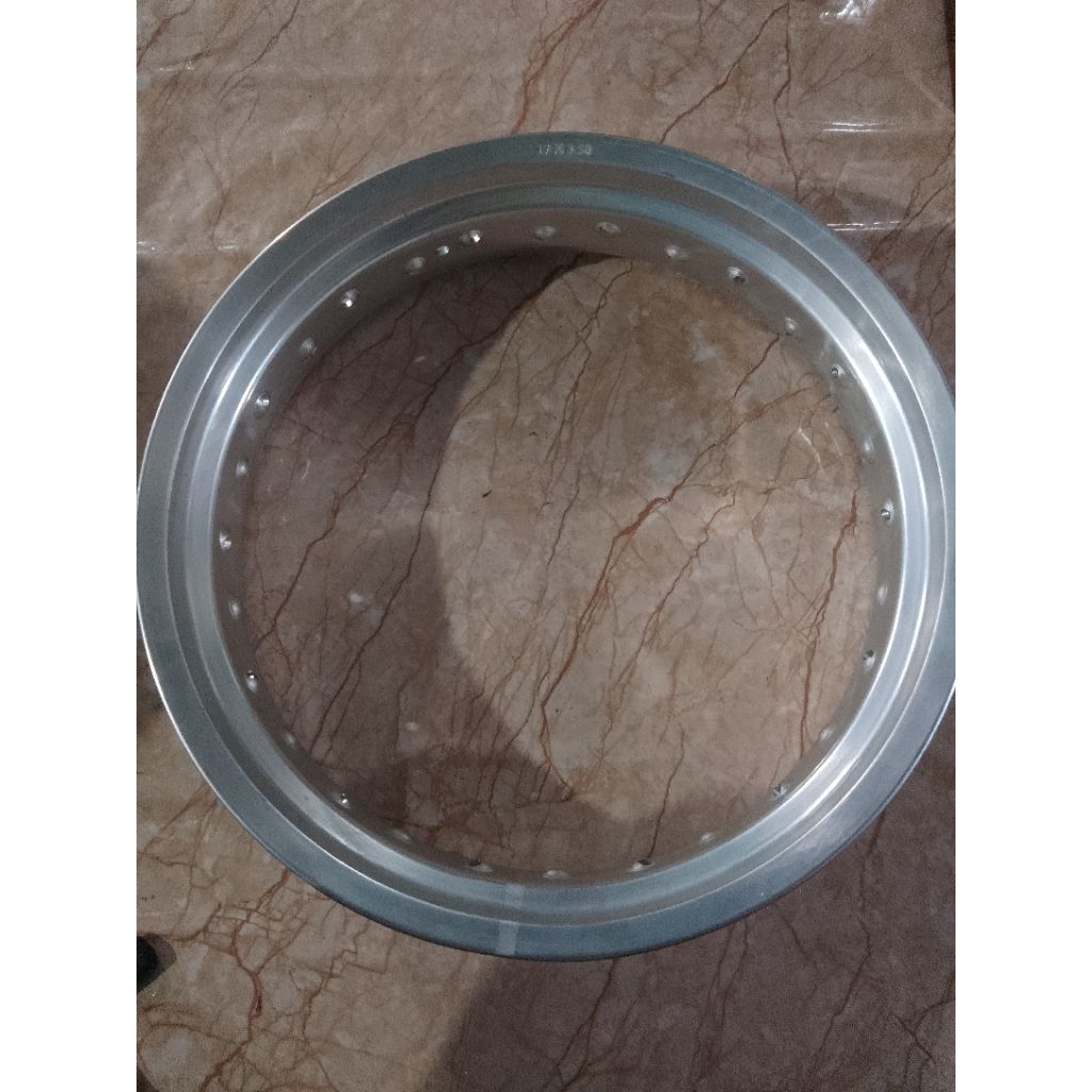 velg tapak lebar ring17,3.50