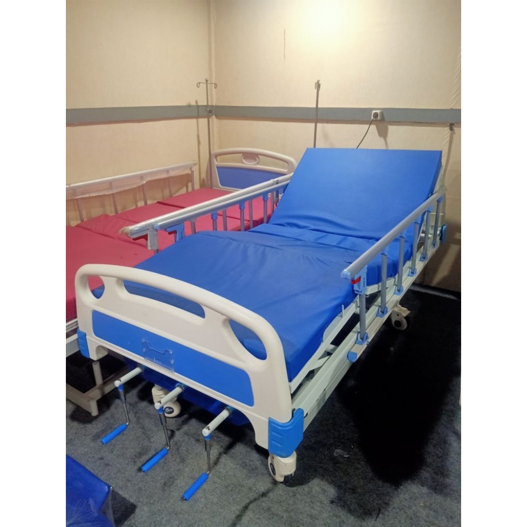 Bed Pasien 3 Crank ABS NEW / Ranjang Pasien 3 Engkol / Tempat Tidur Pasien 3 Crank