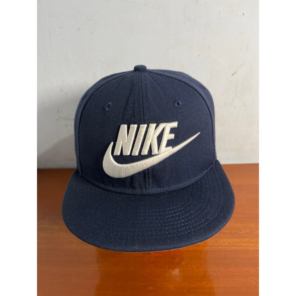 topi nike big logo 100% woll navy original second