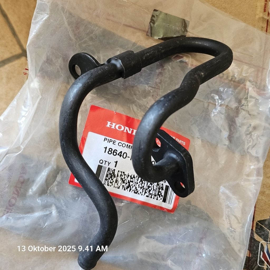 pipe comp air feed Vario carbu. 18640-KVB-900