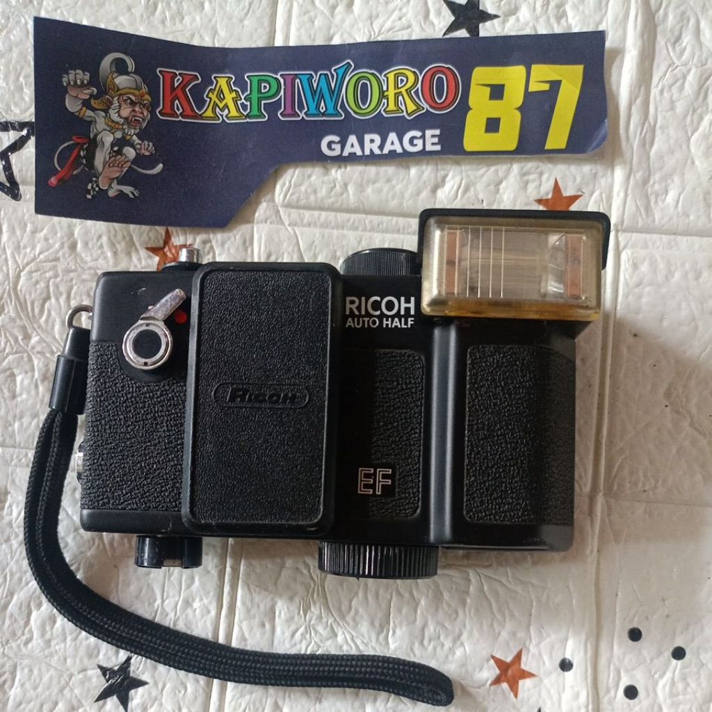 kamera RICOH AUTO HALF bahan vintage