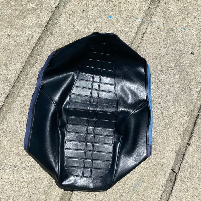 PROMO  Cover sarung kulit jok motor Honda C70 original