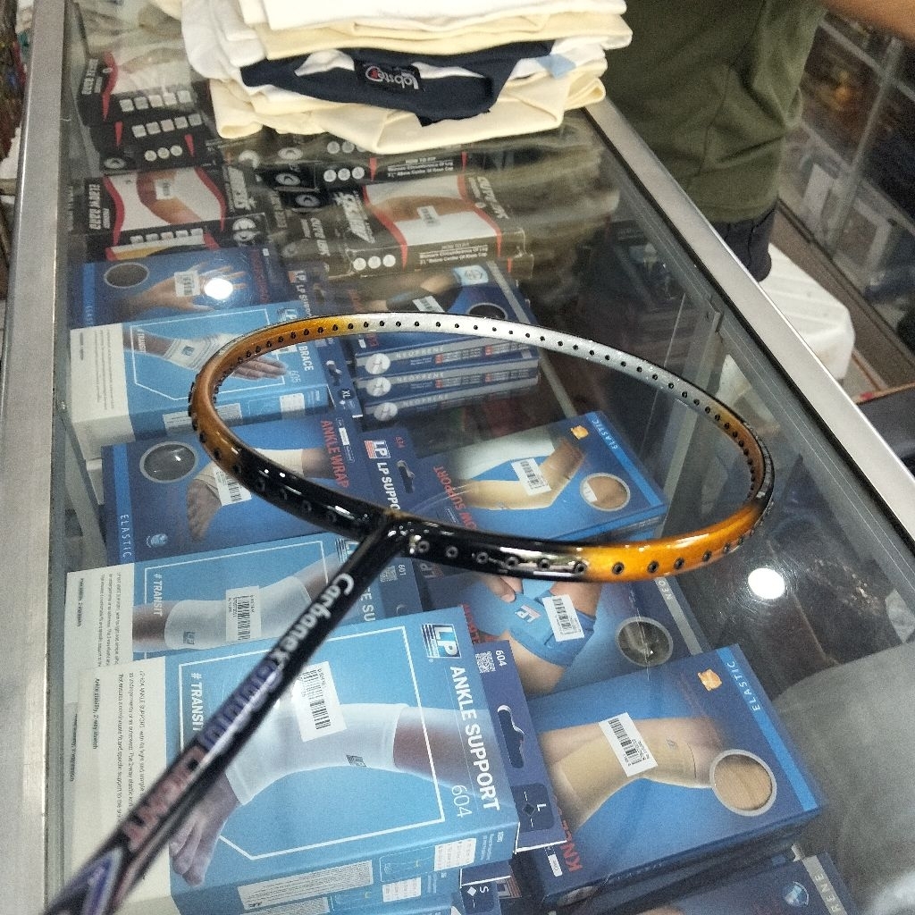 RAKET YONEX CARBONEX 8000 LIGHT ORIGINAL TAIWAN