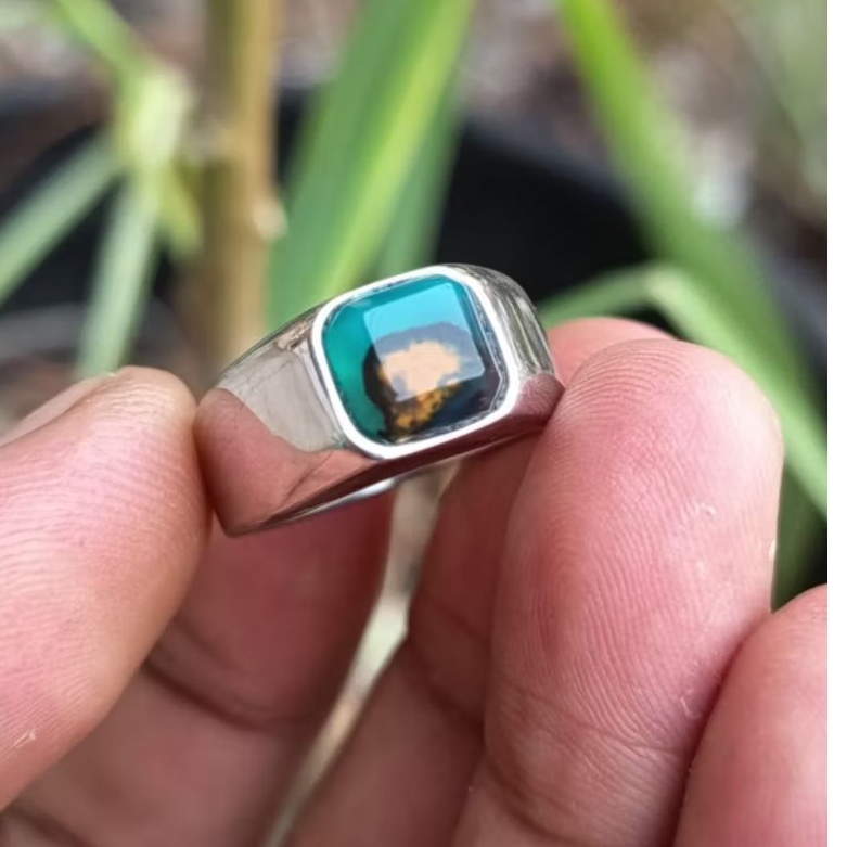 cincin batu akik BACAN DOKO majiko kristal kembang model kotak titanium size 8