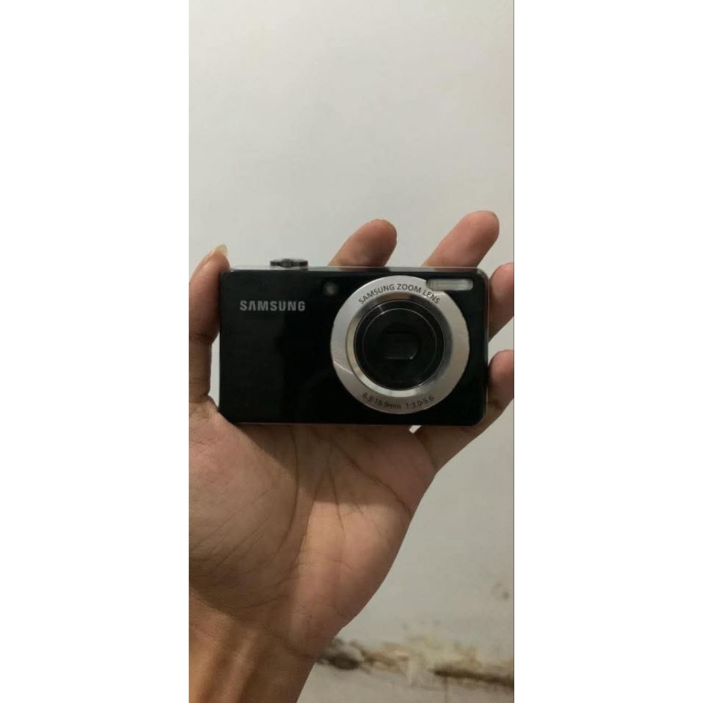 Digicam Samsung pl100 dual LCD