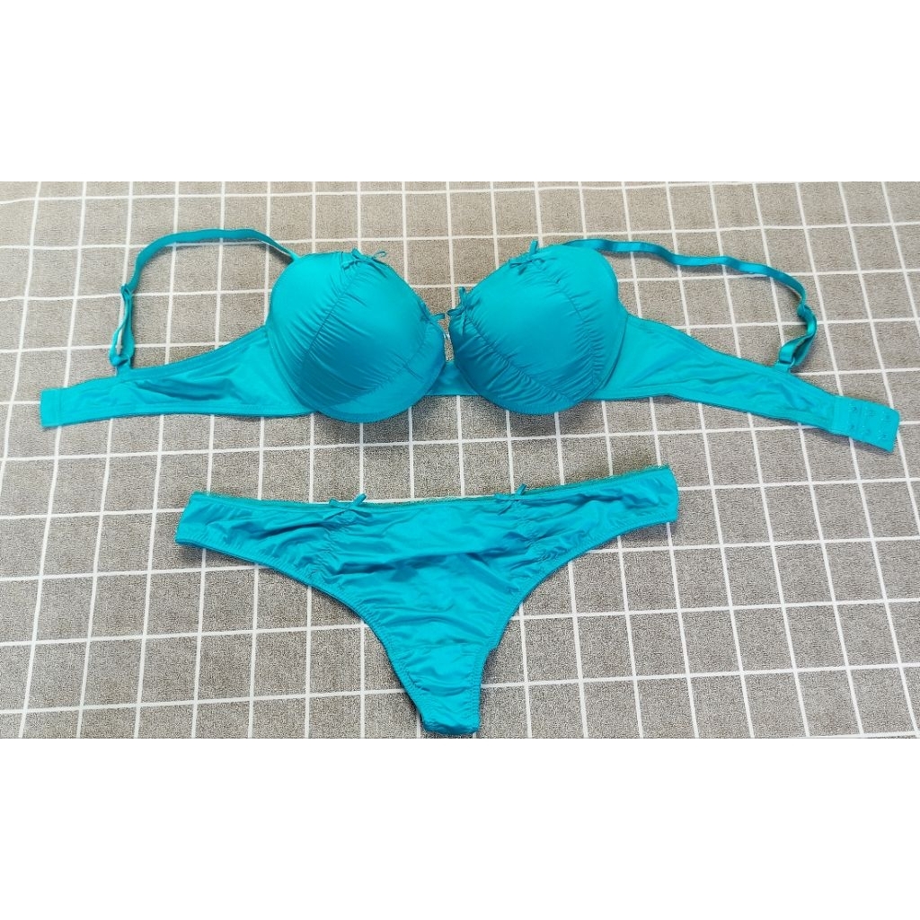 push-up BRA wanita (100% baru) dan CD branded ORI sisa ekspor merk C&A, wajib baca deskripsi