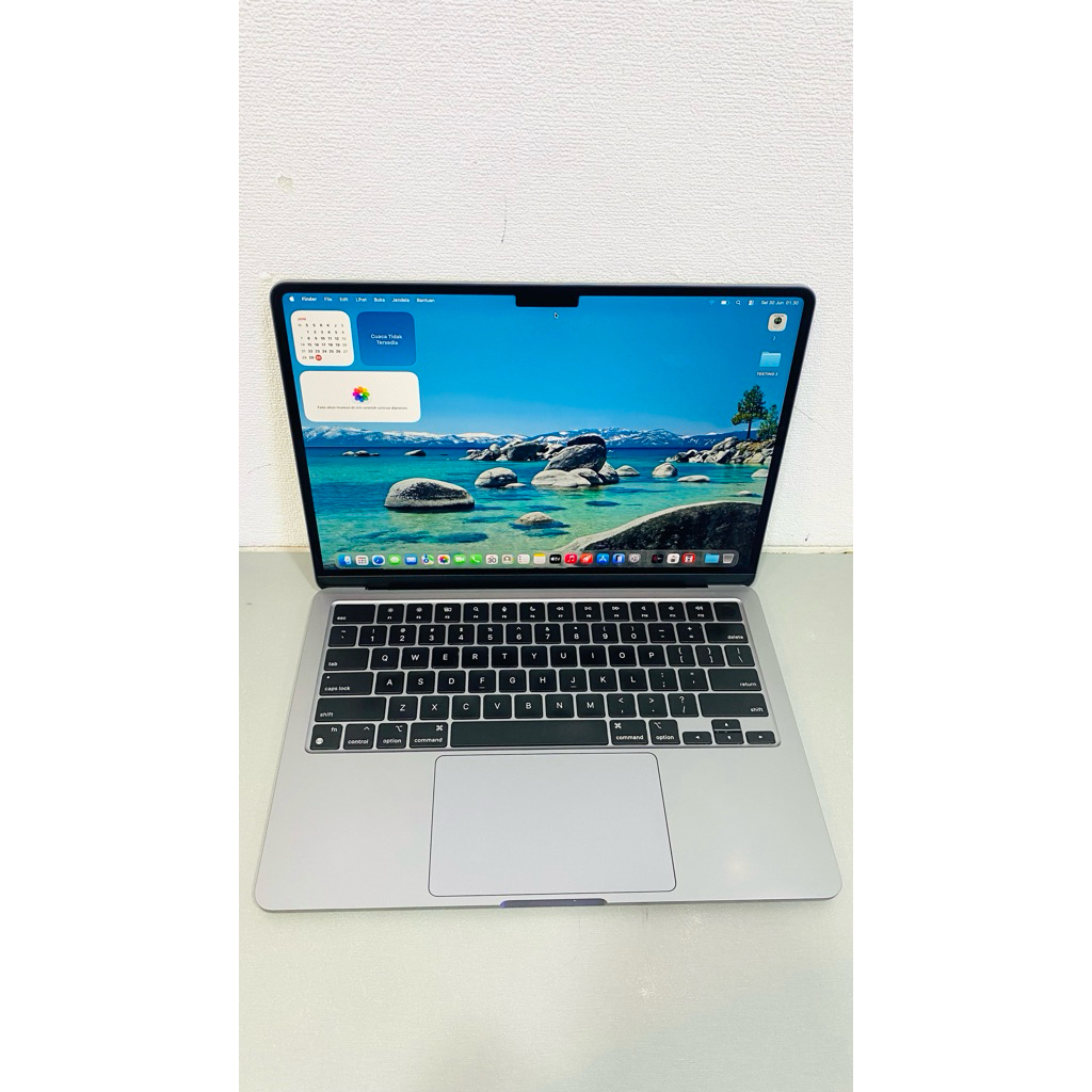 MACBOOK AIR RETINA M3 2024  || RAM 16gb || SSD 512gb SECOND BERGARANSI LIKE NEW