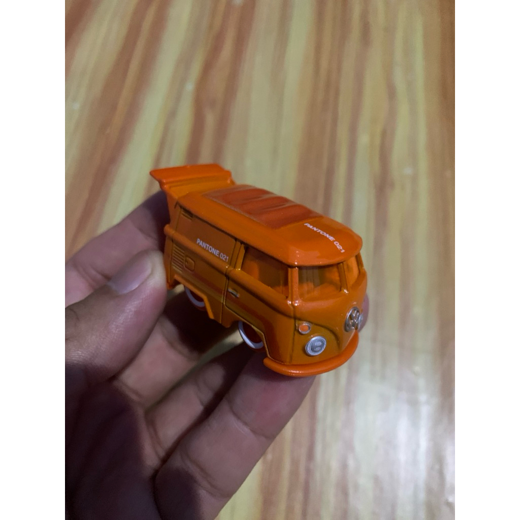 Hot Wheels Kool Kombi Pantone loose